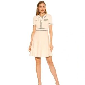 Alexia Admor Cream Short Sleeve Dress